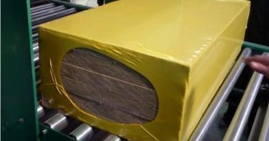 Sleeve type sealing shrink wrapping machine packing insulation panel bundles-min