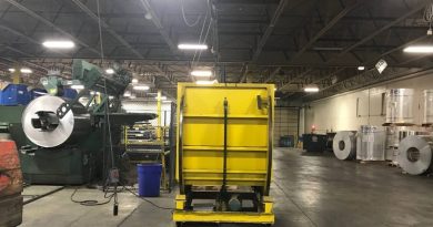 Steel coil tipper and turner machine